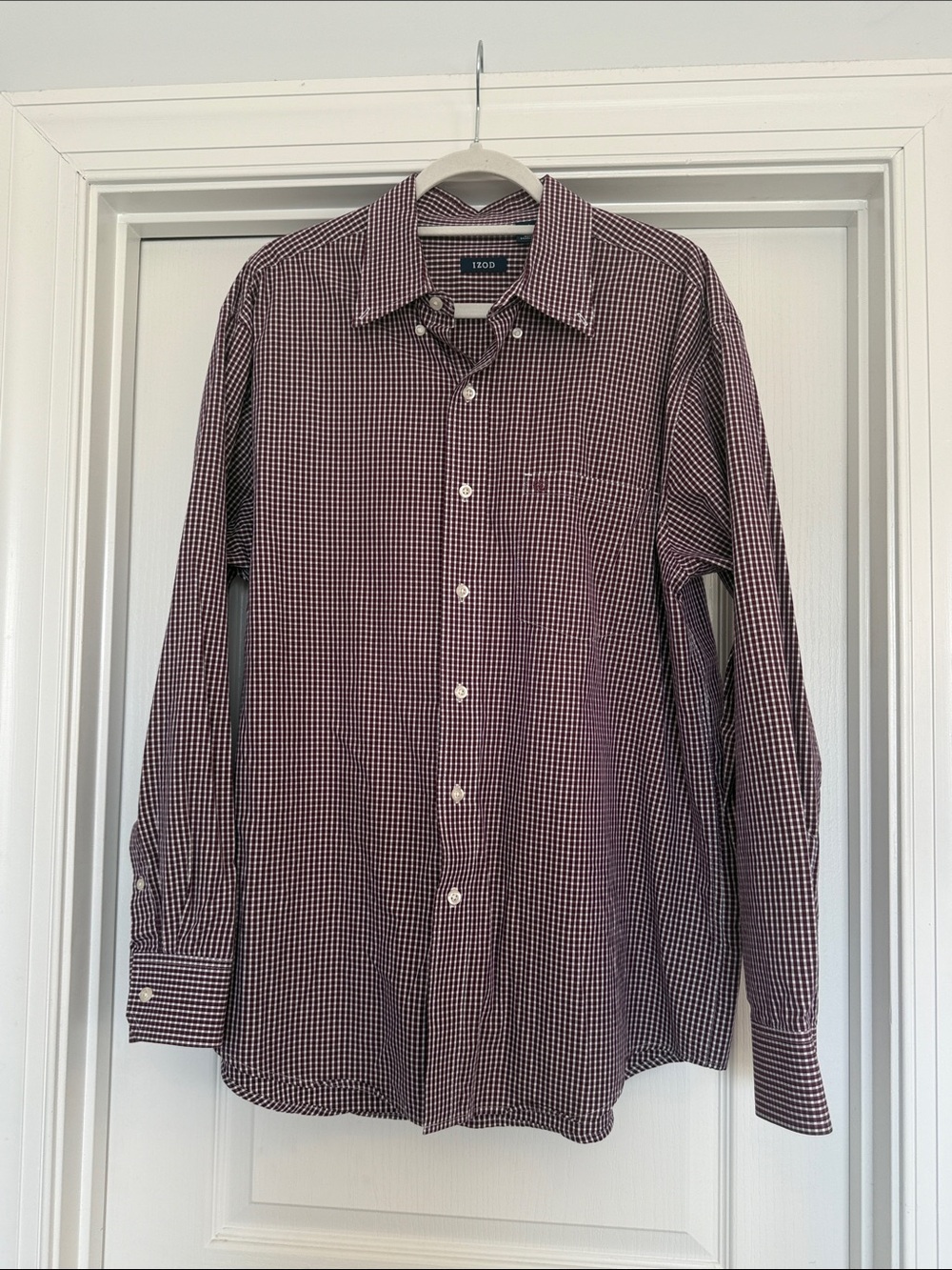 Izod Men's Burgundy and White Gingham Dress Shirt Size Large 100% Cotton Preppy